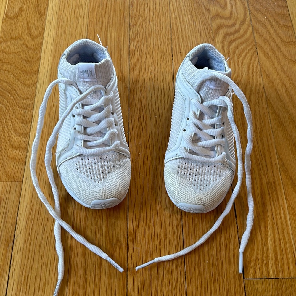 V4X girls cheering sneakers size 11